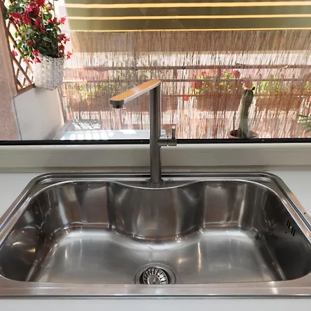 Brezza Marina Апартаменты *